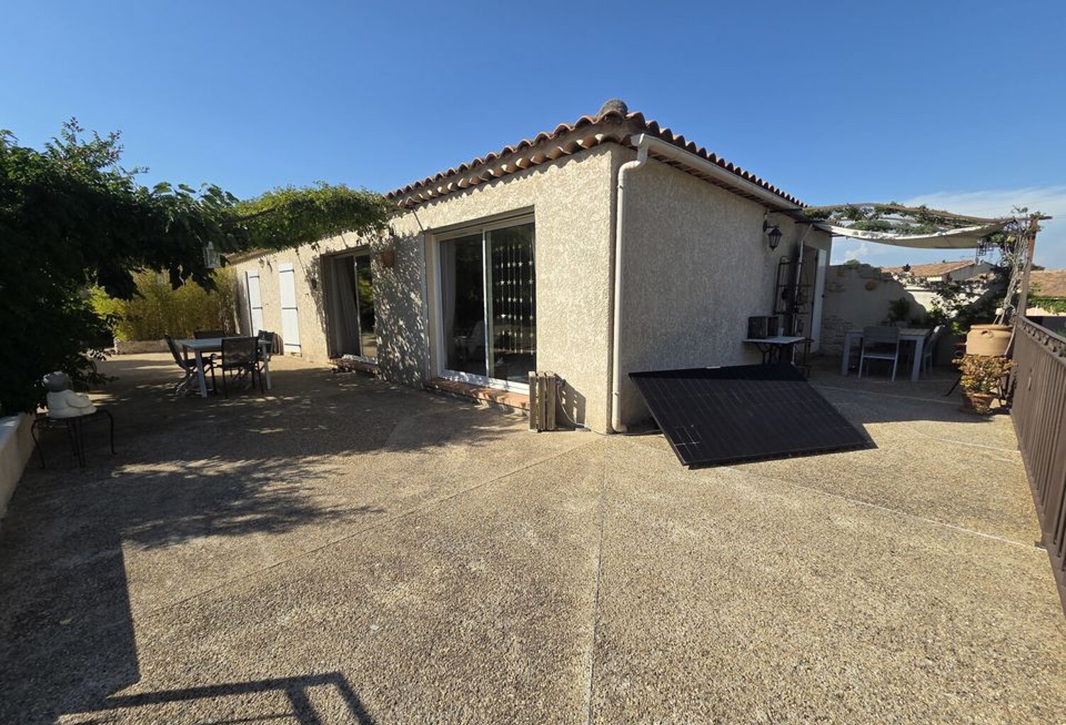 Superbe maison T6 de plain-pied de 140 m² sur plus de 3 500 — photo 1