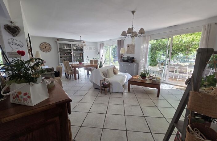 Superbe maison T6 de plain-pied de 140 m² sur plus de 3 500 — photo 2