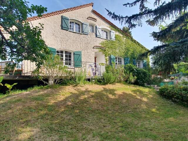 ANGOULEME, maison -villa, 4 chambres, parc arboré — photo du bien