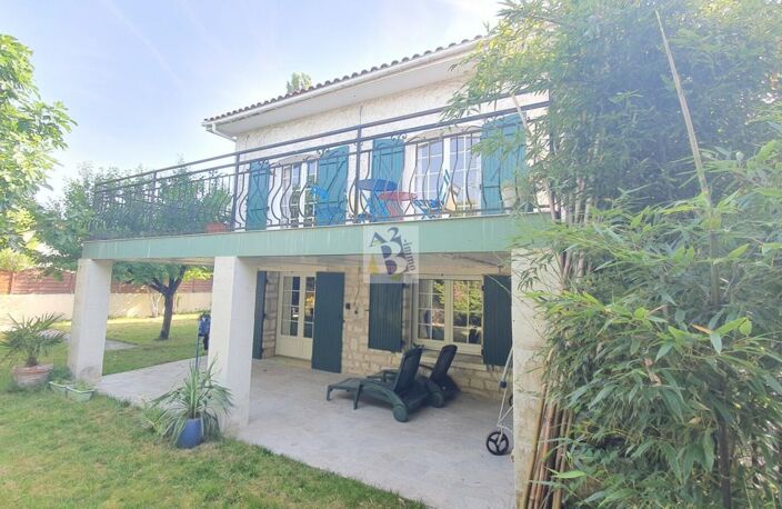 ANGOULEME, maison -villa, 4 chambres, parc arboré — photo 4