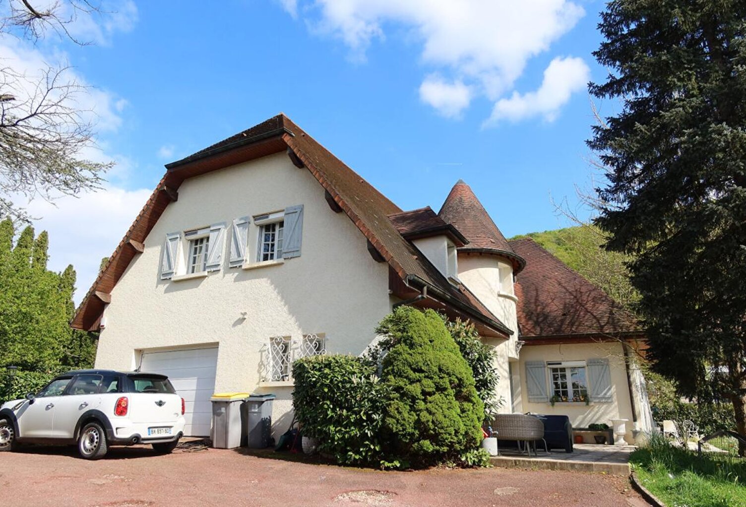 Maison d'architecte Avanne Aveney 6 pièce(s) 240 m2 — photo 1