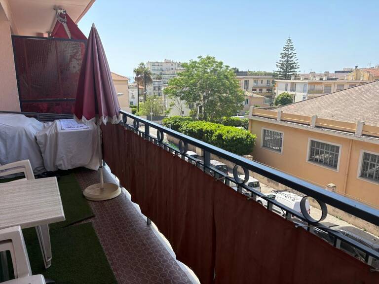 Appartement À Vendre — photo 1