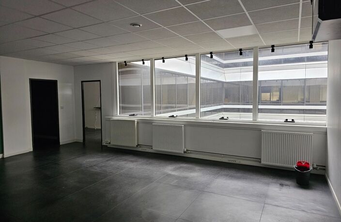 bureau de 70 m2 à vendre à vendre CERGY (95) — photo 2
