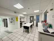 LOCAL BUREAU D'ACTIVITÉ 185 M2 LUNEL CENTRE — photo 2
