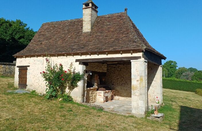 Propriete/Gites 6 hectares, Proche de THENON (24) — photo 4