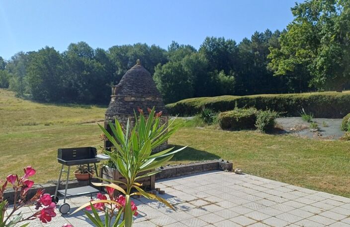 Propriete/Gites 6 hectares, Proche de THENON (24) — photo 5