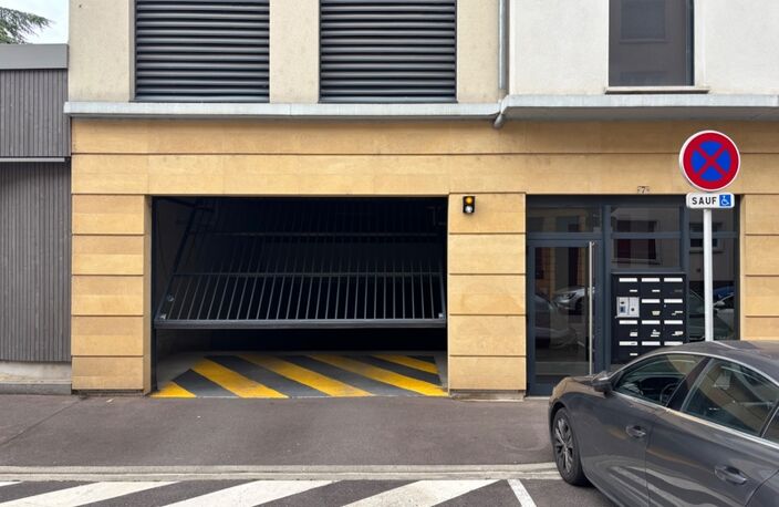 Place de parking PMR en sous-sol sécurisé – Thionville Centre — photo 2