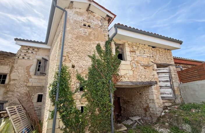 🏡 Authentique ancien chais en pierre à rénover – Charme et potentiel au cœur d’un hameau paisible — photo 2