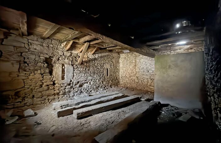 🏡 Authentique ancien chais en pierre à rénover – Charme et potentiel au cœur d’un hameau paisible — photo 5