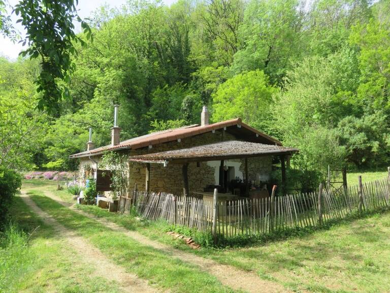 Dpt Ain (01), à vendre TORCIEU grangeon en pierres P2 d'environ 40 m² et terrain de 4362 m² — photo 1