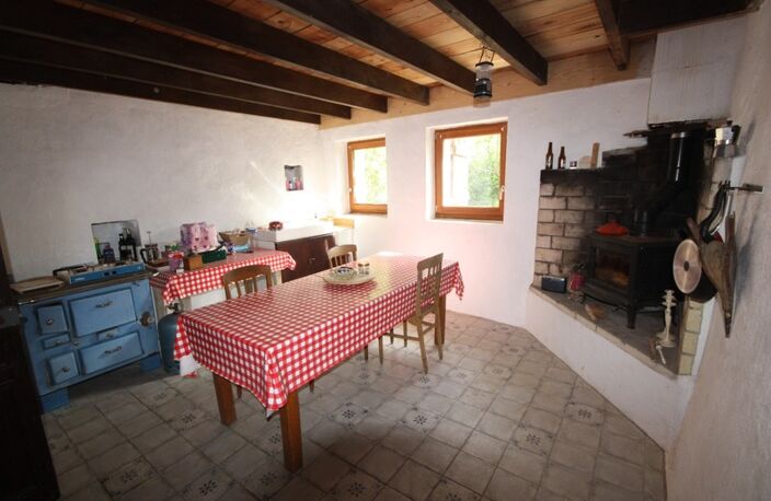 Dpt Ain (01), à vendre TORCIEU grangeon en pierres P2 d'environ 40 m² et terrain de 4362 m² — photo 2