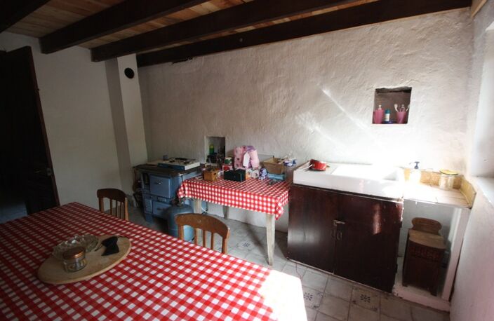 Dpt Ain (01), à vendre TORCIEU grangeon en pierres P2 d'environ 40 m² et terrain de 4362 m² — photo 5