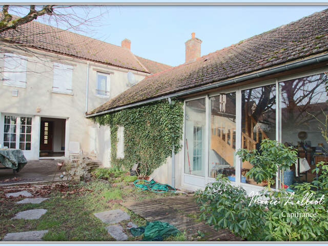 Maison à vendre 5 pièces COURCELLES-LE-ROI (45) Grande pièce, 3 chambres, véranda — photo du bien