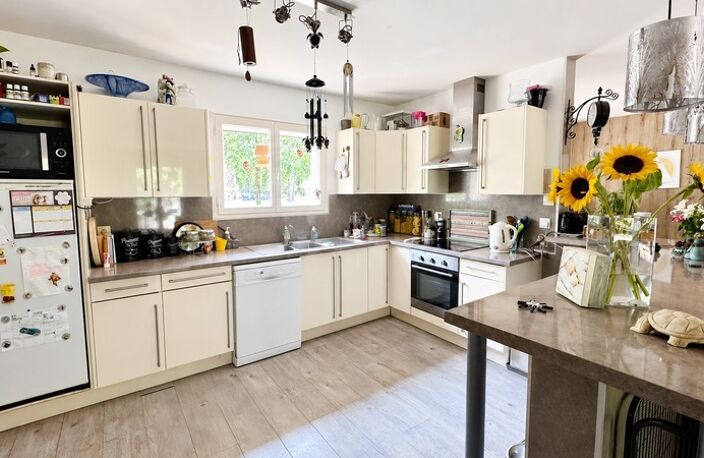 Dpt Gironde (33), à vendre MARTIGNAS SUR JALLE maison 126m²  - Terrain 571m² — photo 2