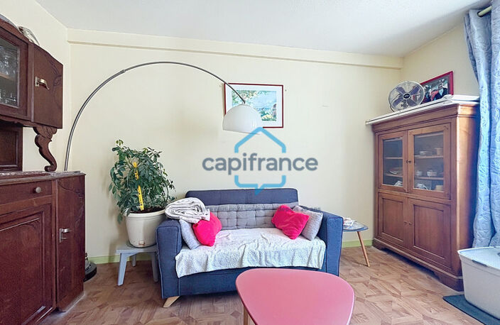 Appartement T4 lumineux avec cave, box/parking et grand stationnement extérieur — photo 2