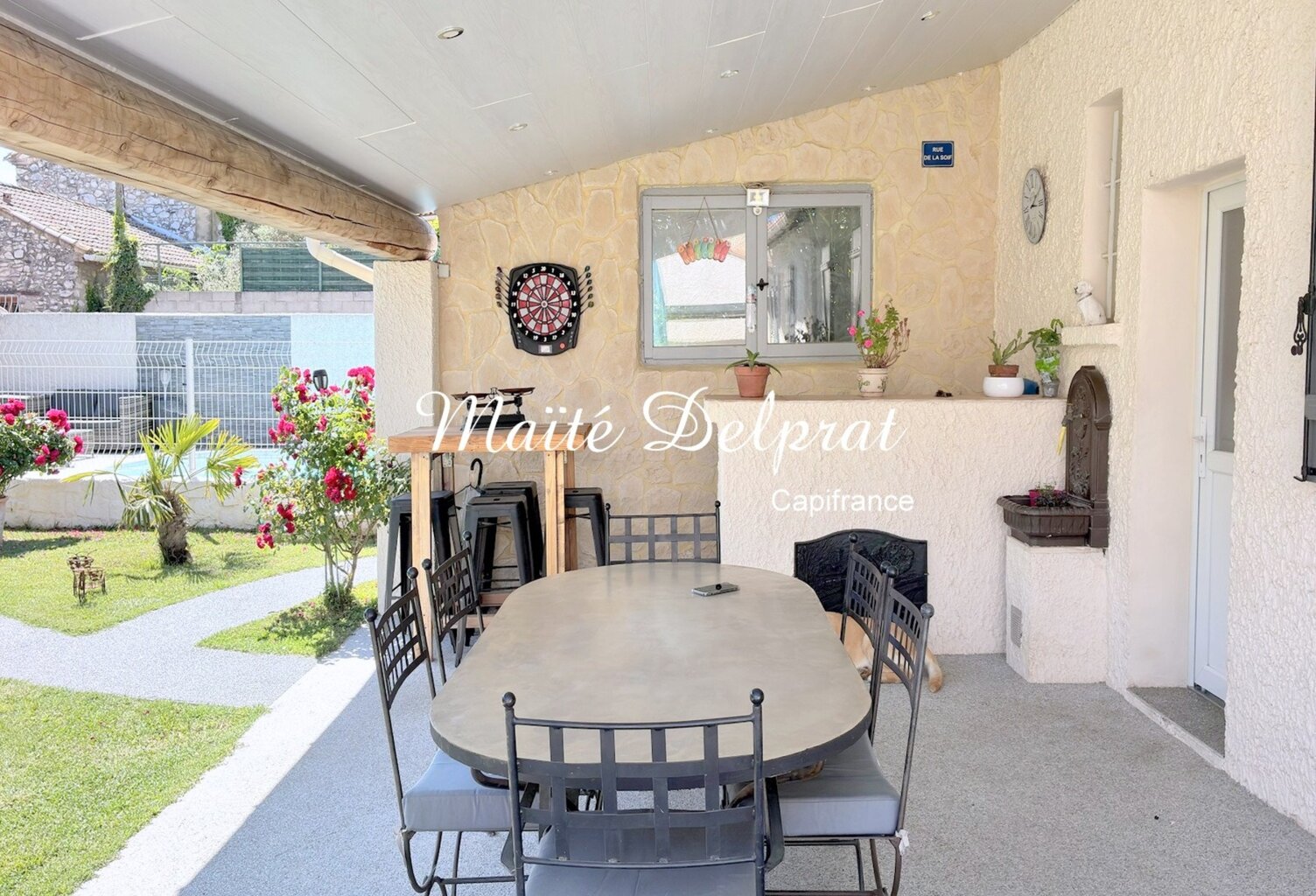 VEDÈNE (84)– MAISON RÉNOVÉE 114 M² AVEC PISCINE, JARDIN ET DÉPENDANCE — photo 1