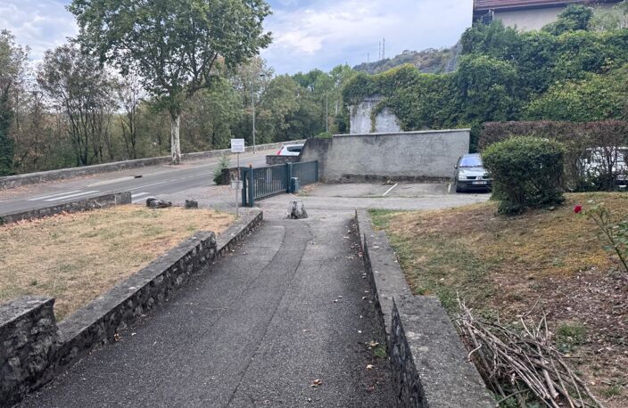 Appartement à vendre 2 pièces  (73) - T2 de 47 M2 loué - Vue dégagée et balcon — photo 2