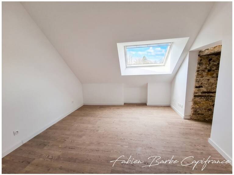Grande longère 170 m² avec une partie rénovée (56800) — photo 1