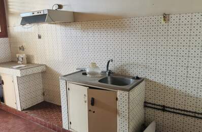 À VENDRE – APPARTEMENT T3 À RÉNOVER EN PLEIN CENTRE-VILLE DE FORT-DE-FRANCE (972) — photo du bien