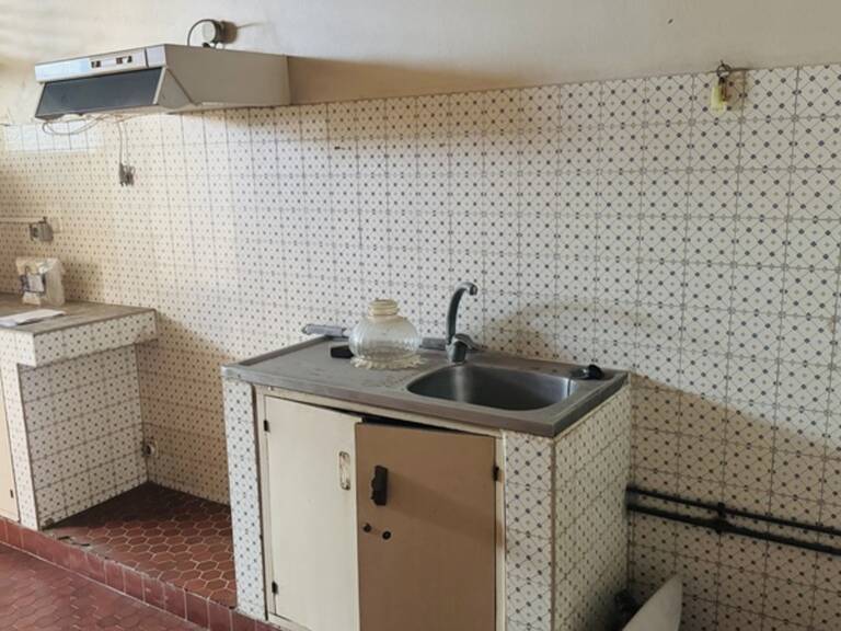 À VENDRE – APPARTEMENT T3 À RÉNOVER EN PLEIN CENTRE-VILLE DE FORT-DE-FRANCE (972) — photo 1