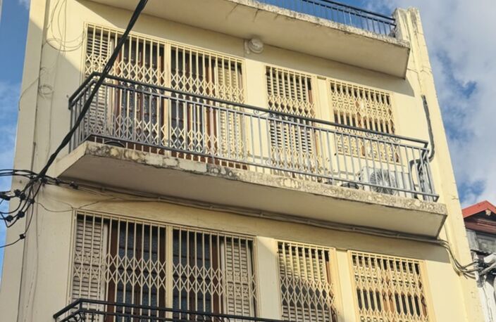 À VENDRE – APPARTEMENT T3 À RÉNOVER EN PLEIN CENTRE-VILLE DE FORT-DE-FRANCE (972) — photo 4