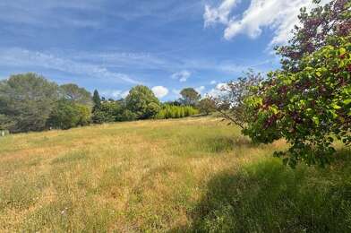 Terrain  1640000 €