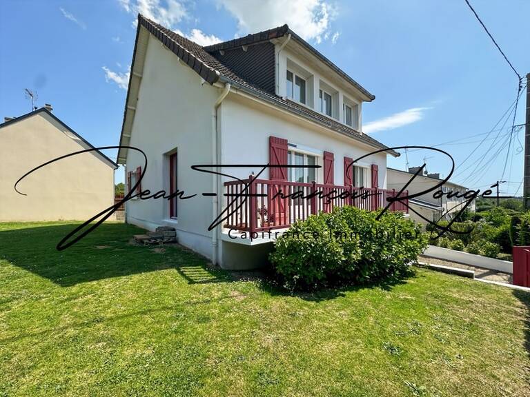 Barneville-Carteret, à 500 mètres des commerces et 3 kms de la plage, maison de 145 m² rénovée !!! — photo 1