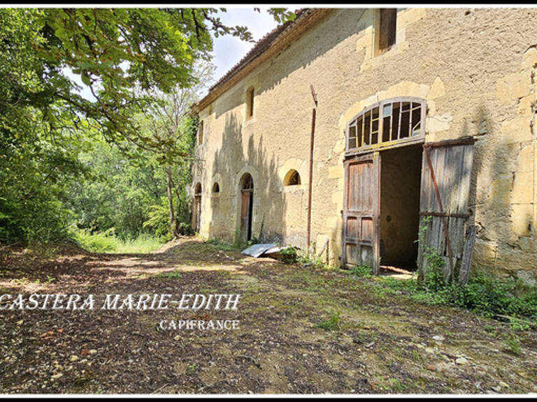 Dpt Gers (32), à vendre proche de AUCH   Bâtiment 860 M² à rénover — photo 1