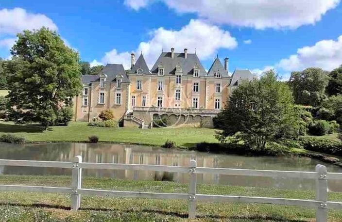 Château du XIXe siècle avec un parc de 75 ha, situé à proximité immédiate de Poitiers — photo 4