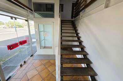 Bureau 5 pièces 950 €