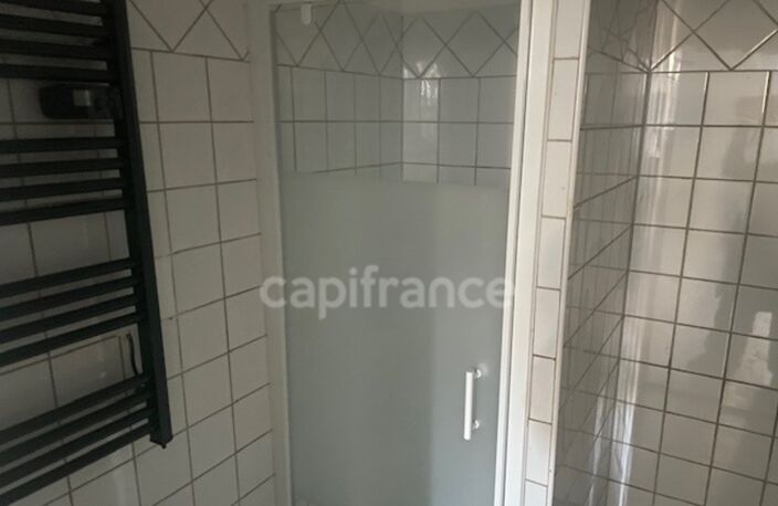 MARSEILLE 7eme ARRT Quartier Saint Lambert Appartement à vendre 2 pièces, RDC, SUD — photo 3