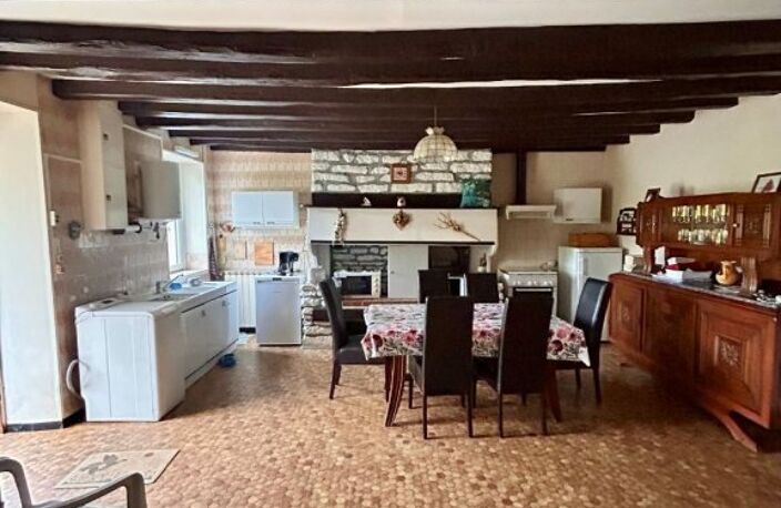 MAISON EN PIERRES AVEC DEPENDANCES ET TERRAIN 680 m2 - 15 mn de Nevers — photo 5