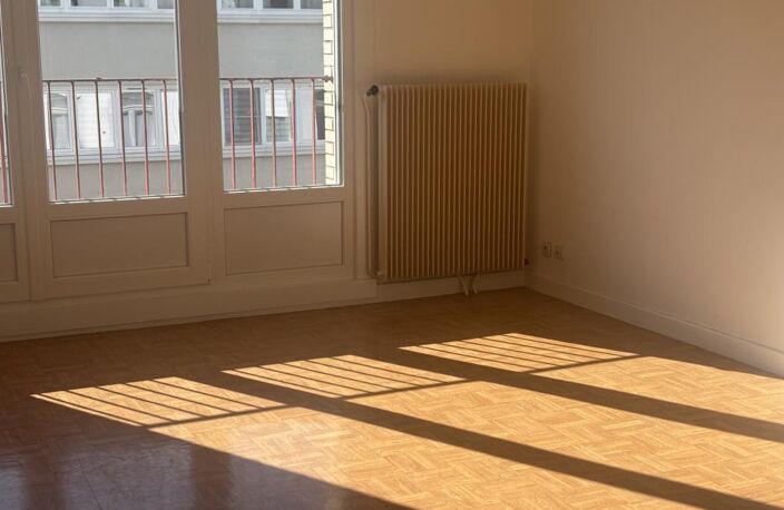 T2 — photo 2