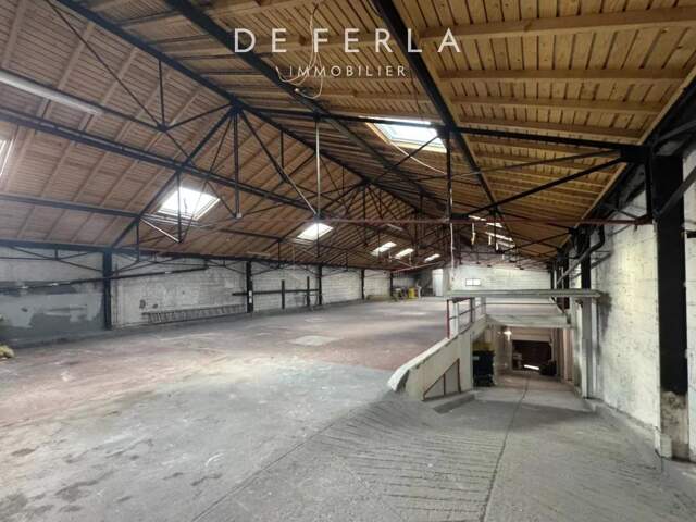 IMMEUBLE D’ACTIVITÉ – GENTILLY (94250) — photo du bien