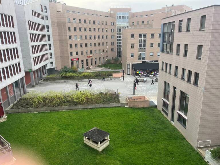 Appartement PLEIN CENTRE ! — photo 1