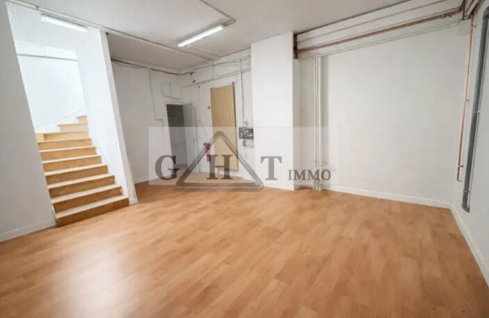 LOCAL COMMERCIAL À LOUER – 97 m² – PARIS 11ème — photo 2