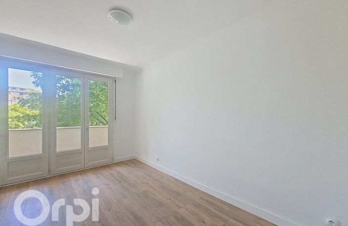 Appartement À Vendre — photo 3