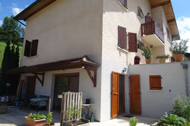 Appartement 3 pièces 800 €