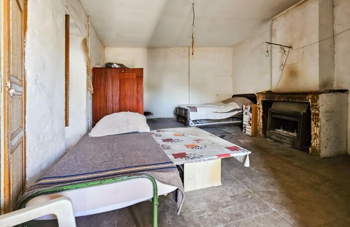 À Vendre proche d'Uzès maison de village à rénover — photo 4