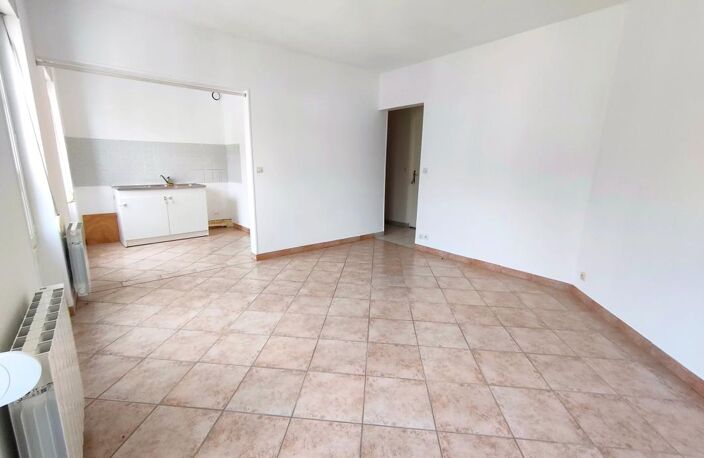 Appartement À Vendre - Mézières sur Seine - — photo 2