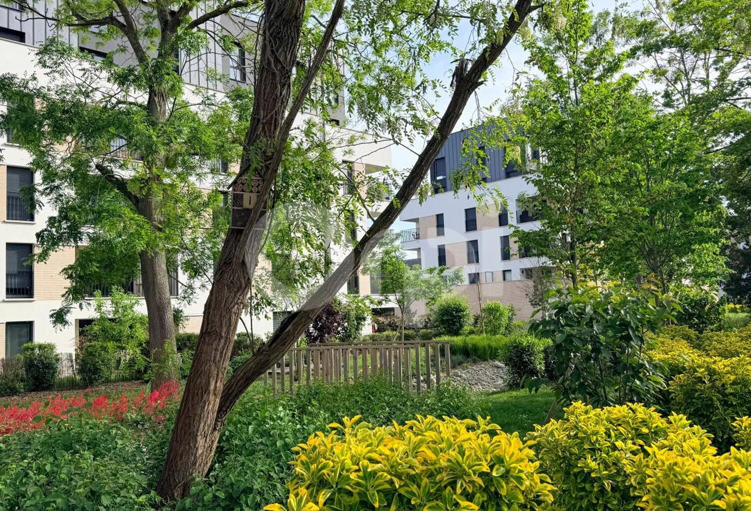 Appartement  4 pièces avec balcon À Vendre — photo 1