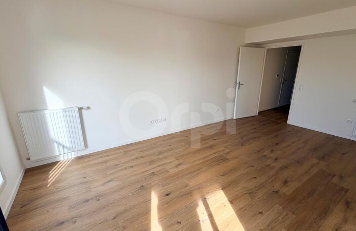 Appartement  4 pièces avec balcon À Vendre — photo 5