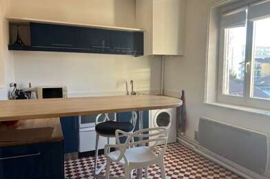 Appartement 1 pièces 890 €