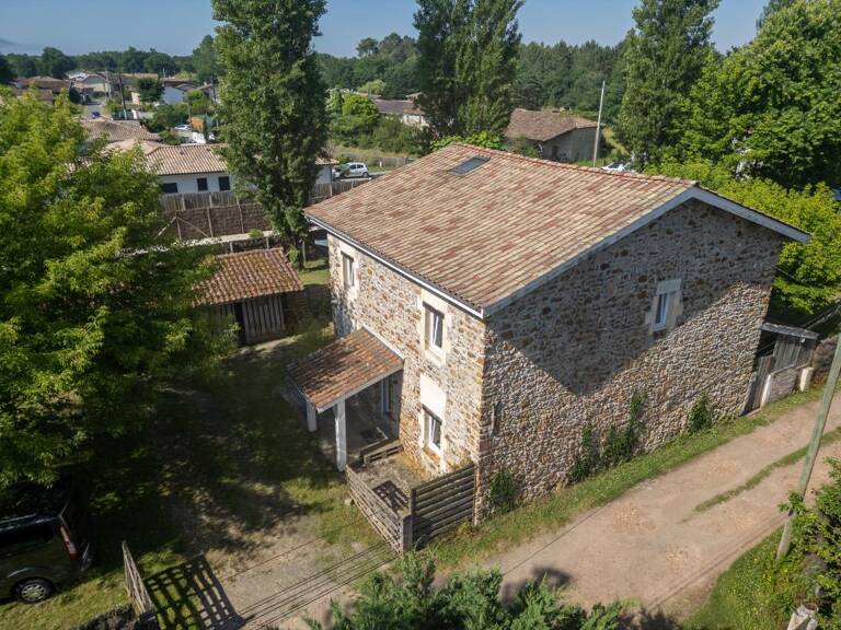 Maison À Vendre — photo 1