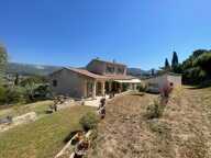 A VENDRE TOULON 83000 VILLA 7 PIECES 4 CHAMBRES GRAND TERRAIN PISCINE CADRE CAMPAGNE — photo 2
