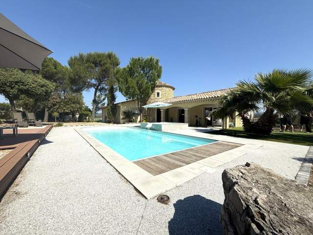 Maison À Vendre — photo du bien