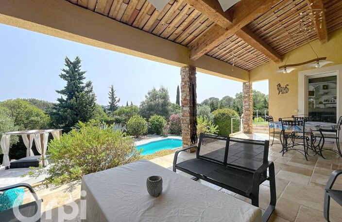 VILLA DE PLAIN PIED - 6 PIECES - TRIPLE GARAGE — photo 4