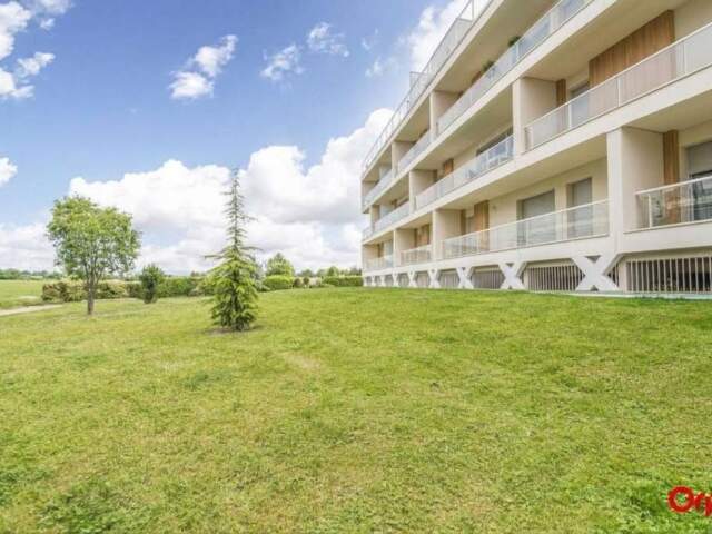 Appartement À Vendre — photo du bien