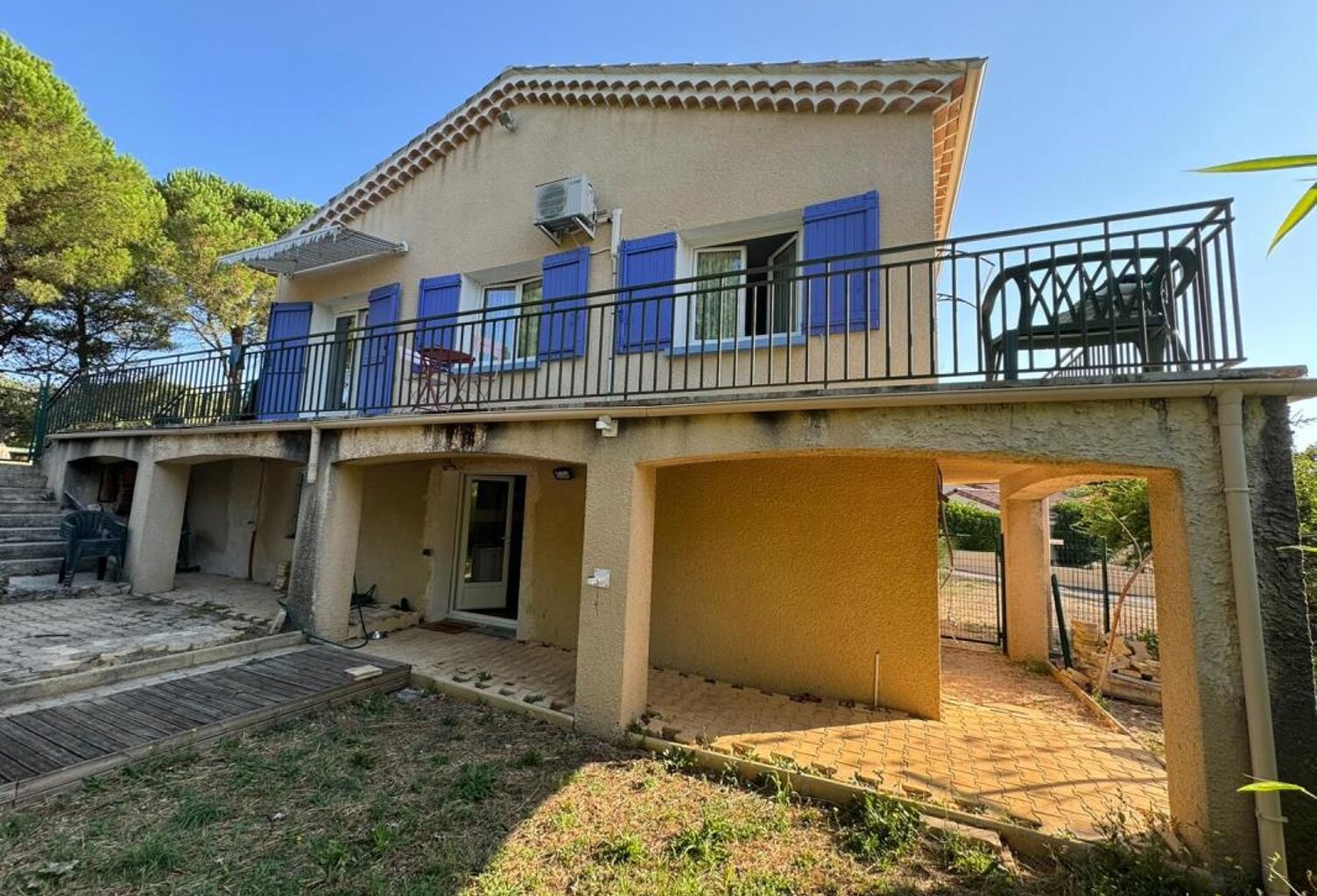 Maison à vendre de 130m² habitable avec terrain attenant dans un secteur privilégié — photo 1