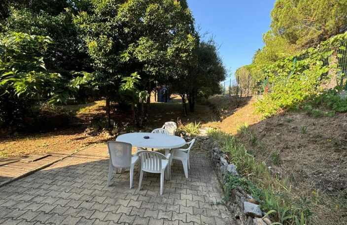 Maison à vendre de 130m² habitable avec terrain attenant dans un secteur privilégié — photo 4